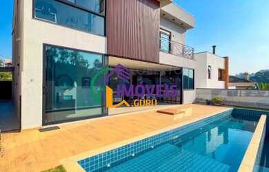 Imagem: A casa em condomínio possui 3 Dormitórios, 3 Banheiros, 4