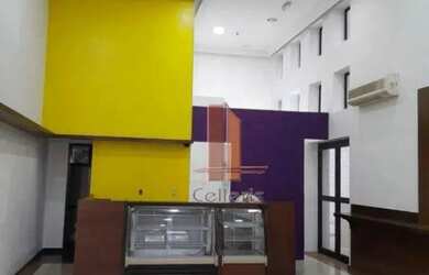 Imagem: O depósito possui 2 Vagas na garagem e 126m² de Área e está