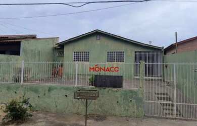 Imagem: A casa à venda possui 3 Dormitórios, 2 Banheiros, 1 Vaga na