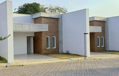 Imagem: A casa em condomínio possui 3 Dormitórios, 2 Banheiros, 2