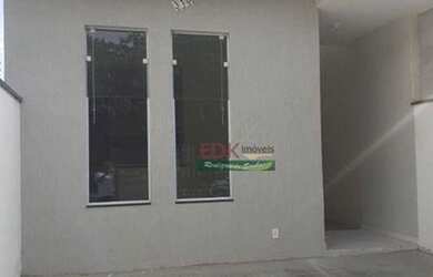 Imagem: A casa possui 2 Dormitórios, 1 Banheiro, 2 Vagas na garagem