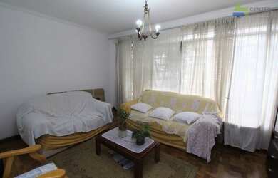 Imagem 4: Sobradão ao lado do metrô