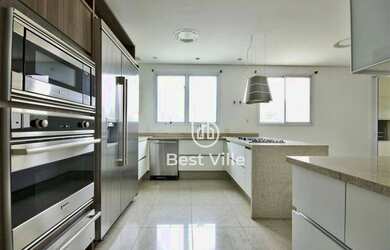 Imagem: O apartamento possui 4 Dormitórios, 5 Banheiros, 5 Vagas na