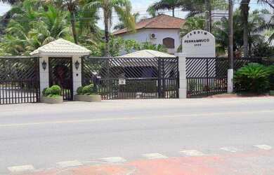 Imagem: A casa em condomínio possui 4 Dormitórios, 5 Banheiros, 5