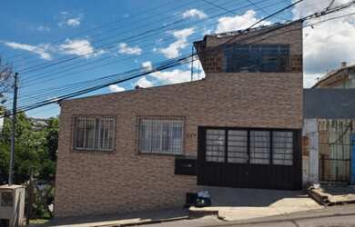 Imagem: A casa possui 2 Dormitórios, 1 Banheiro, 48m² de Área e