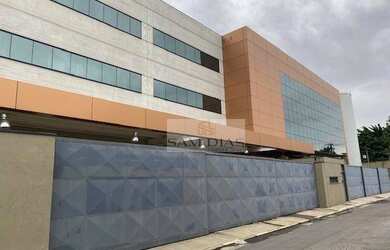 Imagem: O depósito possui 5 Vagas na garagem, 4.317m² de Área, Ar-condicionado