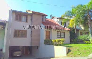 Imagem: A casa em condomínio possui 3 Dormitórios, 3 Banheiros, 2