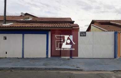 Imagem: A casa possui 5 Dormitórios, 3 Banheiros, 5 Vagas na garagem