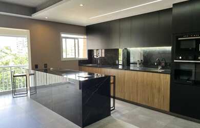 Imagem: O apartamento possui 1 Dormitório, 1 Banheiro, 1 Vaga na garagem