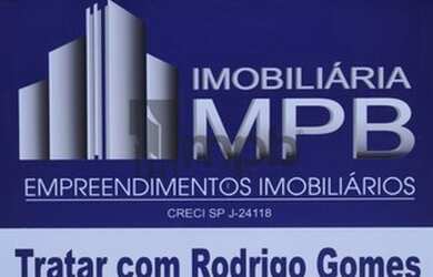 Imagem: O terreno possui 450m² de Área, Piscina e está localizado