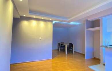 Imagem: O apartamento possui 1 Dormitório, 1 Banheiro, 1 Vaga na garagem