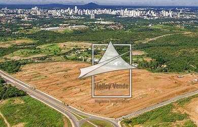 Imagem: O terreno possui 257m² de Área, Imóvel mobiliado e está
