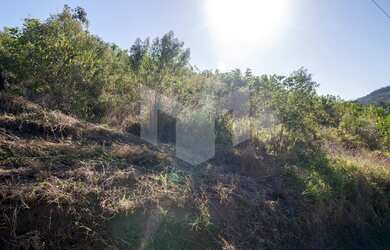 Imagem: O terreno possui 5918m² de Área e está localizado em Pedro