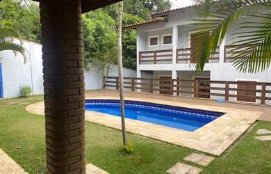 Imagem: A casa em condomínio possui 3 Dormitórios, 3 Banheiros, 5