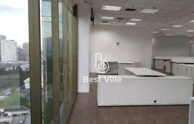 Imagem: O depósito possui 5 Vagas na garagem e 1312m² de Área e está