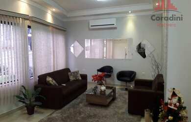 Imagem: A casa em condomínio possui 3 Dormitórios, 4 Banheiros, 4