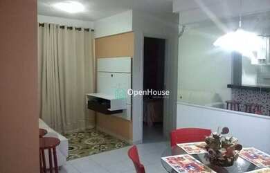 Imagem: O apartamento possui 2 Dormitórios, 1 Banheiro, 1 Vaga na garagem