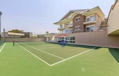 Imagem: A casa em condomínio possui 5 Dormitórios, 5 Banheiros, 5