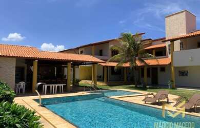 Imagem: A casa possui 5 Dormitórios, 5 Banheiros, 5 Vagas na garagem