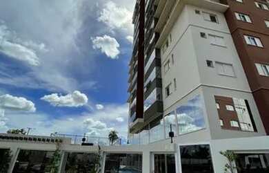 Imagem: O apartamento possui 3 Dormitórios, 1 Banheiro, 2 Vagas na