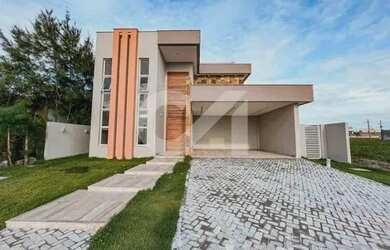 Imagem: A casa em condomínio possui 4 Dormitórios, 5 Banheiros, 4