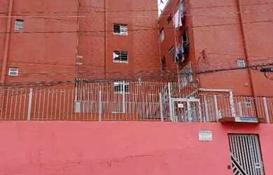 Imagem: O apartamento à venda possui 2 Dormitórios, 1 Banheiro, 1