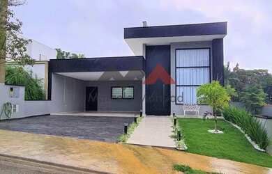 Imagem: A casa em condomínio possui 3 Dormitórios, 4 Banheiros, 2