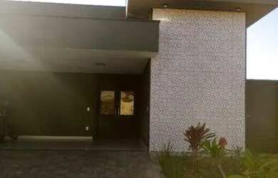 Imagem: A casa em condomínio possui 3 Dormitórios, 4 Banheiros e 10m²