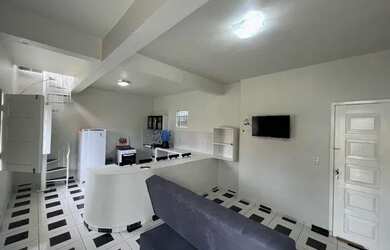 Imagem: A casa possui 2 Dormitórios, 2 Banheiros, 4 Vagas na garagem