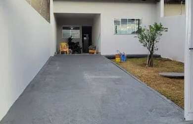 Imagem 1: Casa Veiga Jardim. Varanda, 115m² de Área, 2 Vagas na garageme3 Dormitórios