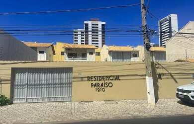 Imagem: A casa em condomínio possui 3 Dormitórios, 3 Banheiros, 2
