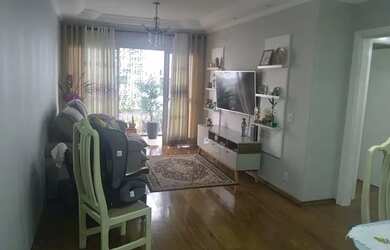 Imagem: O apartamento possui 2 Dormitórios, 1 Banheiro, 1 Vaga na garagem