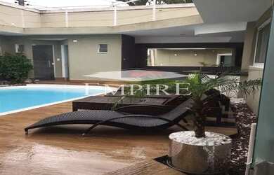 Imagem: A casa possui 3 Dormitórios, 1 Banheiro, 3 Vagas na garagem