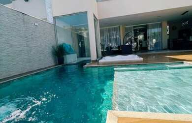 Imagem: A casa em condomínio possui 3 Dormitórios, 5 Banheiros, 2