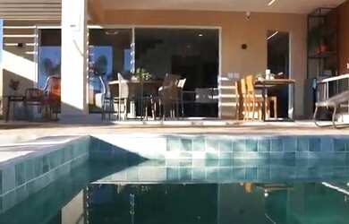 Imagem: A casa em condomínio possui 4 Dormitórios, 4 Banheiros, 2