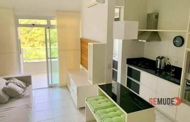 Imagem: O apartamento possui 1 Dormitório, 1 Banheiro, 1 Vaga na garagem