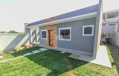 Imagem: A casa possui 2 Dormitórios, 1 Banheiro, 1 Vaga na garagem