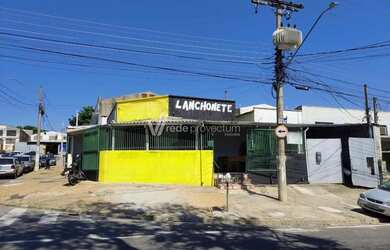 Imagem: A casa possui 2 Dormitórios, 2 Banheiros, 3 Vagas na garagem