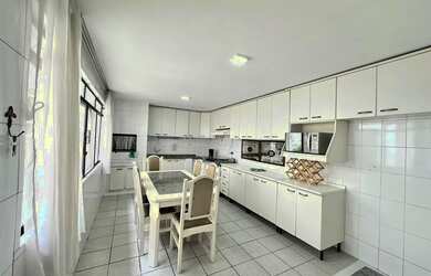 Imagem 11: Casa Térrea com Ático e 5 Quartos para Venda no Bairro Seminário Curitiba...