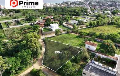 Imagem: O terreno possui 590m² de Área e está localizado em Meaípe