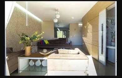 Imagem: A casa possui 4 Dormitórios, 3 Banheiros, 4 Vagas na garagem