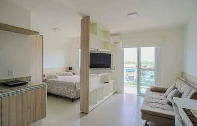 Imagem: O apartamento possui 1 Dormitório, 1 Banheiro, 1 Vaga na garagem