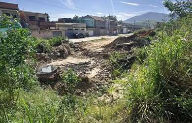Imagem: O terreno possui 90m² de Área e está localizado em Campo