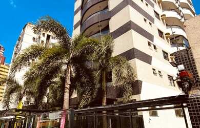 Imagem: O apartamento possui 4 Dormitórios, 5 Banheiros, 2 Vagas na