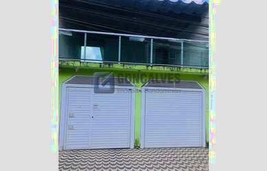 Imagem: A casa possui 2 Dormitórios, 2 Banheiros, 2 Vagas na garagem