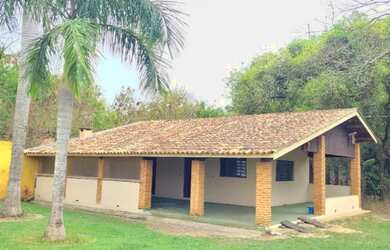 Imagem: Chácara à Venda em Capivari/SP - 1.656 m² de Lazer, Natureza