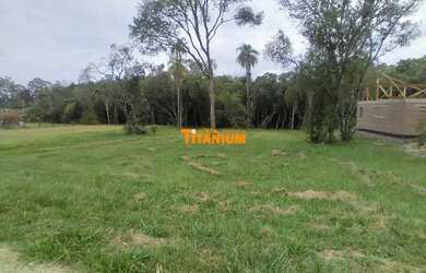 Imagem: O terreno possui 1500m² de Área e Imóvel novo e está localizado