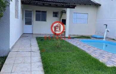 Imagem: A casa possui 2 Dormitórios, 1 Banheiro, 3 Vagas na garagem