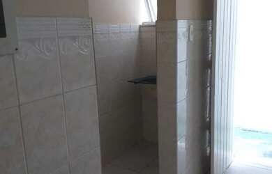 Imagem 5: Aluga-se apartamento 2/4 térreo em Roma na Cidade Baixa