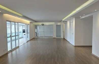 Imagem: O apartamento possui 3 Dormitórios, 4 Banheiros, 3 Vagas na